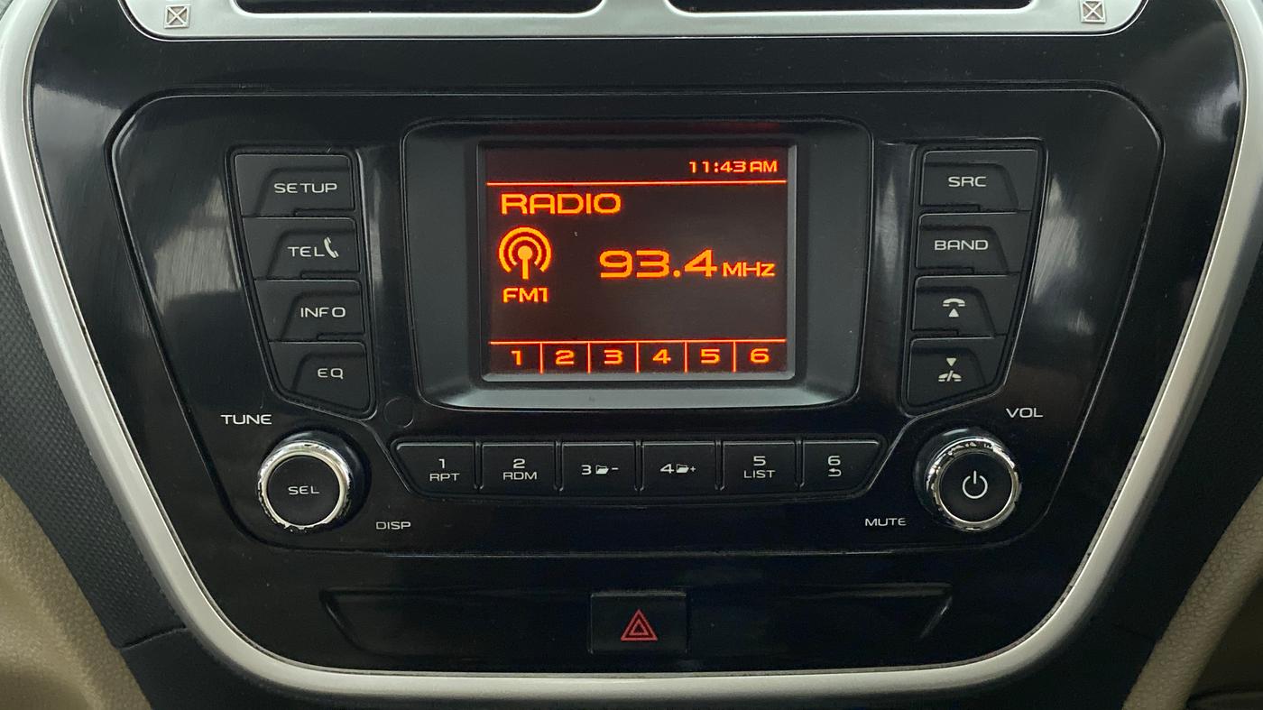 2016 Mahindra TUV300 T8, Diesel, Manual, 74,241 km, Infotainment System