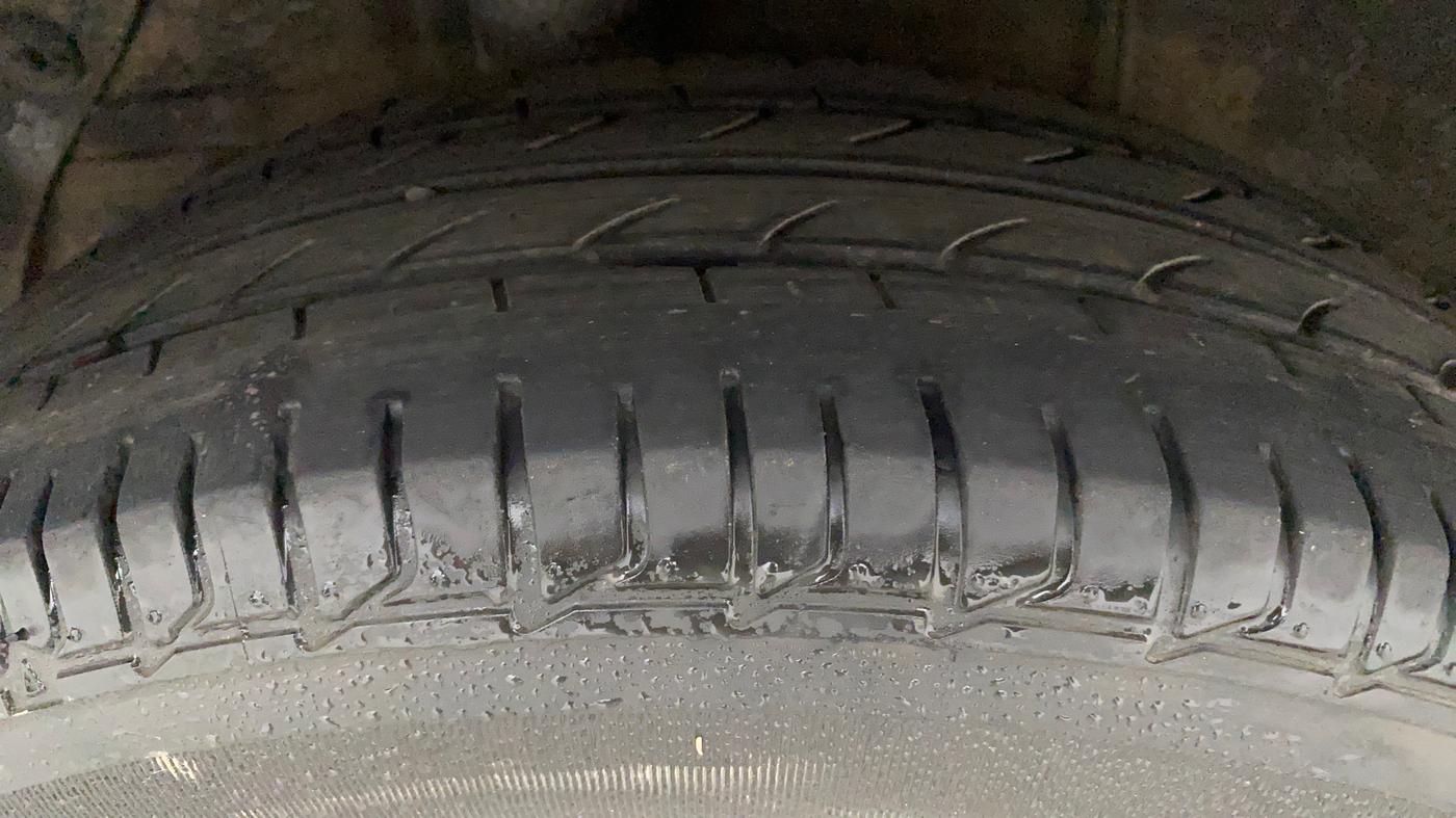 2019 Hyundai Elite i20 SPORTZ PLUS  1.2 CVT, Petrol, Automatic, 51,240 km, Right Rear Tyre Tread
