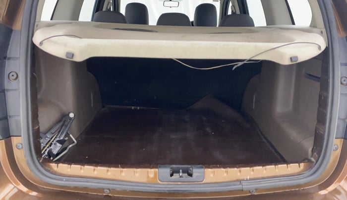 2018 Renault Duster RXE PETROL, Petrol, Manual, 77,522 km, Boot Inside