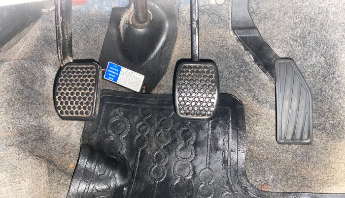 2019 Maruti Alto VXI, Petrol, Manual, 68,817 km, Pedals