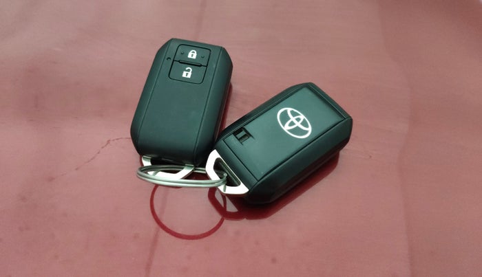 2023 Toyota URBAN CRUISER HYRYDER S AT NEO DRIVE, Petrol, Automatic, 67,847 km, Key Close Up