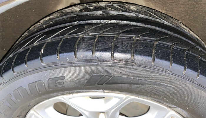 2014 Ford Ecosport TITANIUM 1.5L DIESEL (OPT), Diesel, Manual, 73,975 km, Right Rear Tyre Tread