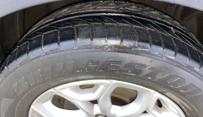 2014 Ford Ecosport TITANIUM 1.5L DIESEL (OPT), Diesel, Manual, 73,975 km, Right Front Tyre Tread