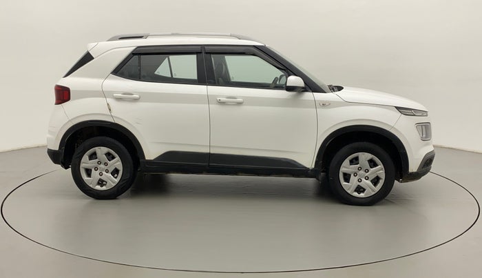2020 Hyundai VENUE SMT 1.5 CRDI, Diesel, Manual, 42,506 km, Right Side View