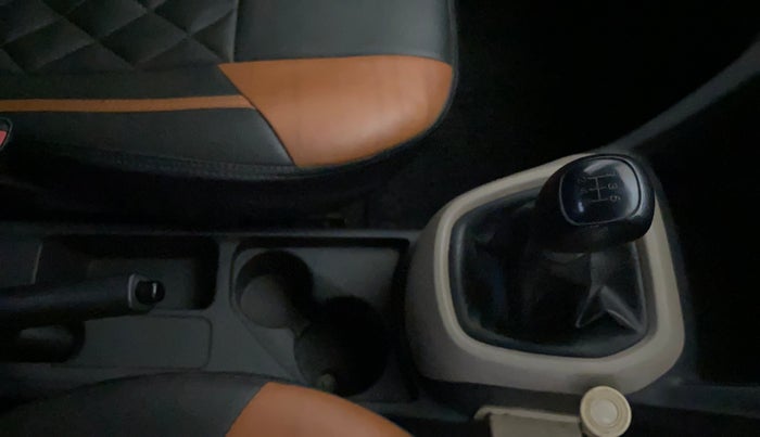 2014 Hyundai Grand i10 MAGNA 1.2 KAPPA VTVT, Petrol, Manual, 1,01,312 km, Gear Lever