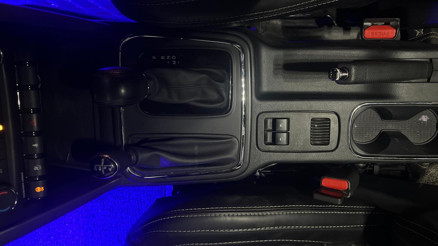 2022 Mahindra Thar LX PETROL HT 4WD AT, Petrol, Automatic, 18,289 km, Gear Lever