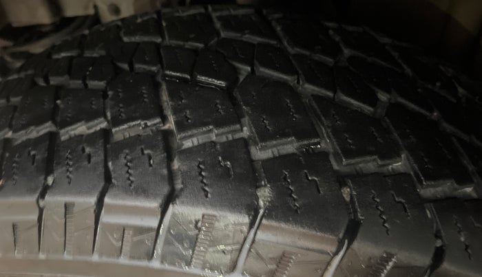 2022 Mahindra Thar LX PETROL HT 4WD AT, Petrol, Automatic, 18,289 km, Left Front Tyre Tread