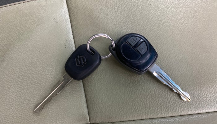 2013 Maruti SX4 ZXI, Petrol, Manual, 77,330 km, Key Close Up