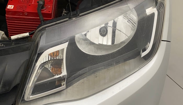 2017 Renault Kwid RXT 1.0 (O), Petrol, Manual, 59,519 km, Left headlight - Minor scratches