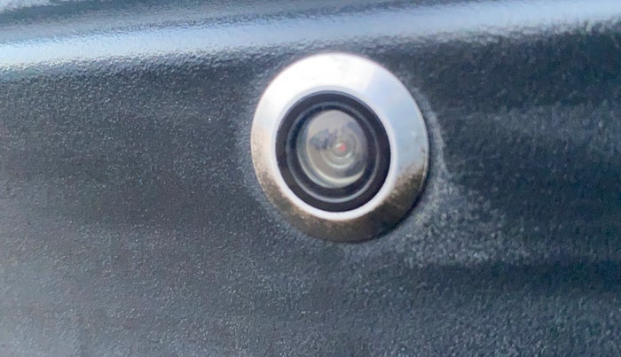 2018 Mahindra KUV 100 NXT K8 P 6 STR DUAL TONE, Petrol, Manual, 42,754 km, Parking Camera