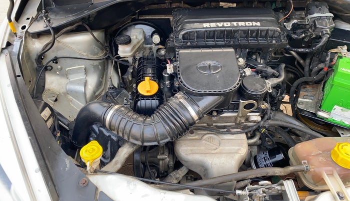 2018 Tata Tiago XT PETROL, Petrol, Manual, 40,681 km, Engine View - Right