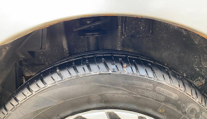 2018 Tata Tiago XT PETROL, Petrol, Manual, 40,681 km, Right Rear Tyre Tread