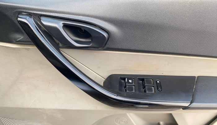 2018 Tata Tiago XT PETROL, Petrol, Manual, 40,681 km, Driver Side Door Panels Control