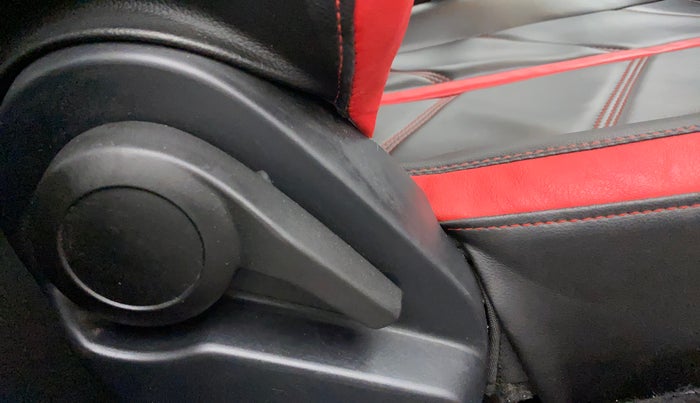 2021 Tata ALTROZ XM PLUS PETROL, Petrol, Manual, 13,563 km, Driver Side Adjustment Panel