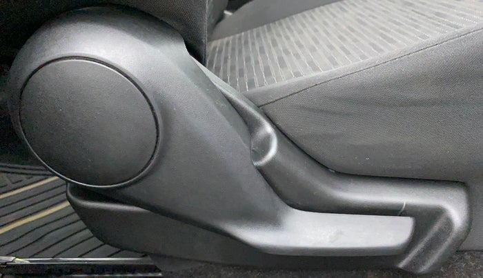 2019 Maruti IGNIS DELTA 1.2, Petrol, Manual, 27,213 km, Driver Side Adjustment Panel