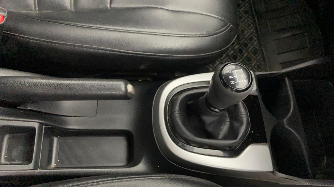 2019 Honda WR-V 1.2L I-VTEC VX MT, Petrol, Manual, 76,007 km, Gear Lever