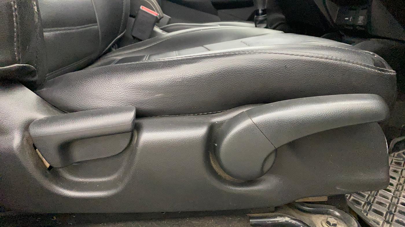 2019 Honda WR-V 1.2L I-VTEC VX MT, Petrol, Manual, 76,007 km, Driver Side Adjustment Panel