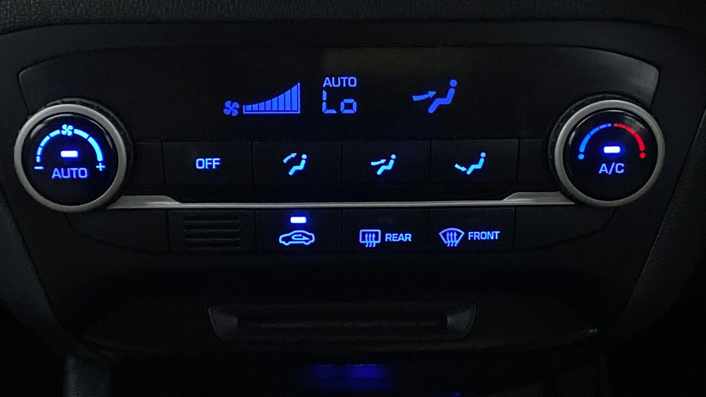 2019 Hyundai Elite i20 ASTA 1.2 (O), Petrol, Manual, 50,601 km, Automatic Climate Control