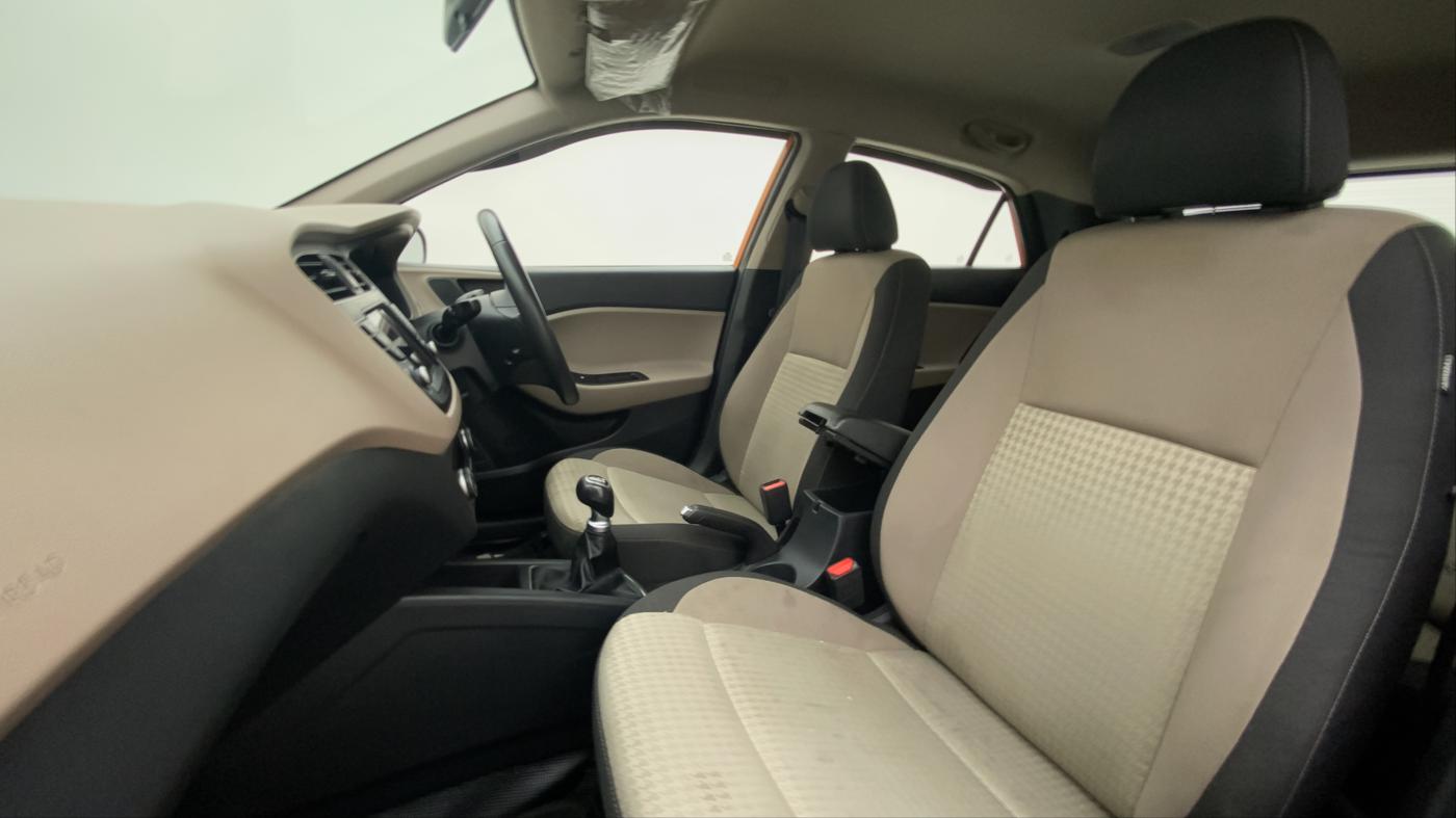2019 Hyundai Elite i20 ASTA 1.2 (O), Petrol, Manual, 50,601 km, Right Side Front Door Cabin