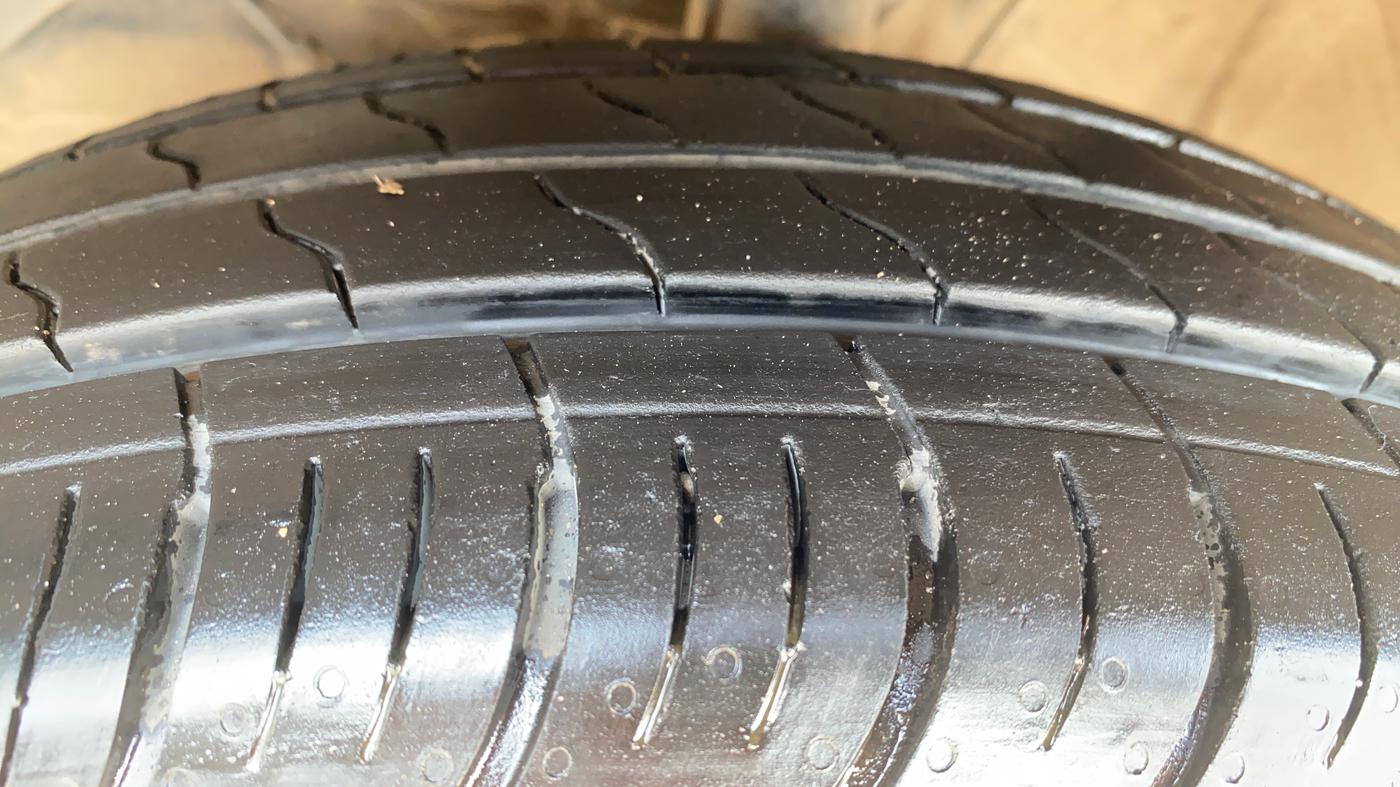2019 Maruti Baleno DELTA PETROL 1.2, Petrol, Manual, 49,053 km, Left Front Tyre Tread