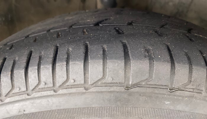 2019 Honda Amaze 1.5 V I-D TECH, Diesel, Manual, 94,098 km, Right Front Tyre Tread