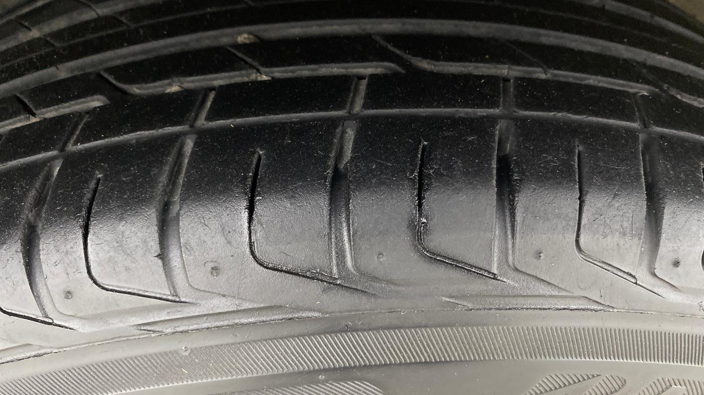 2021 Tata NEXON XZA PLUS PETROL DUAL TONE, Petrol, Automatic, 25,840 km, Right Rear Tyre Tread