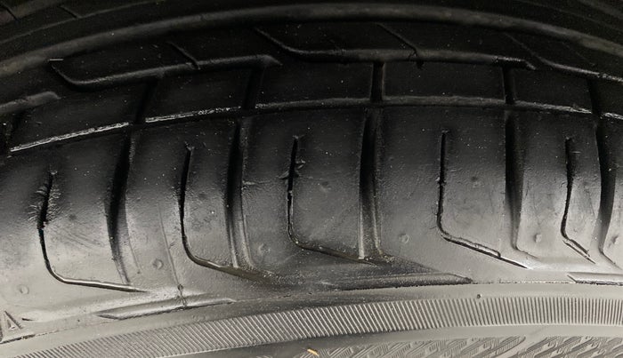 2021 Tata NEXON XZA PLUS PETROL DUAL TONE, Petrol, Automatic, 25,840 km, Left Front Tyre Tread