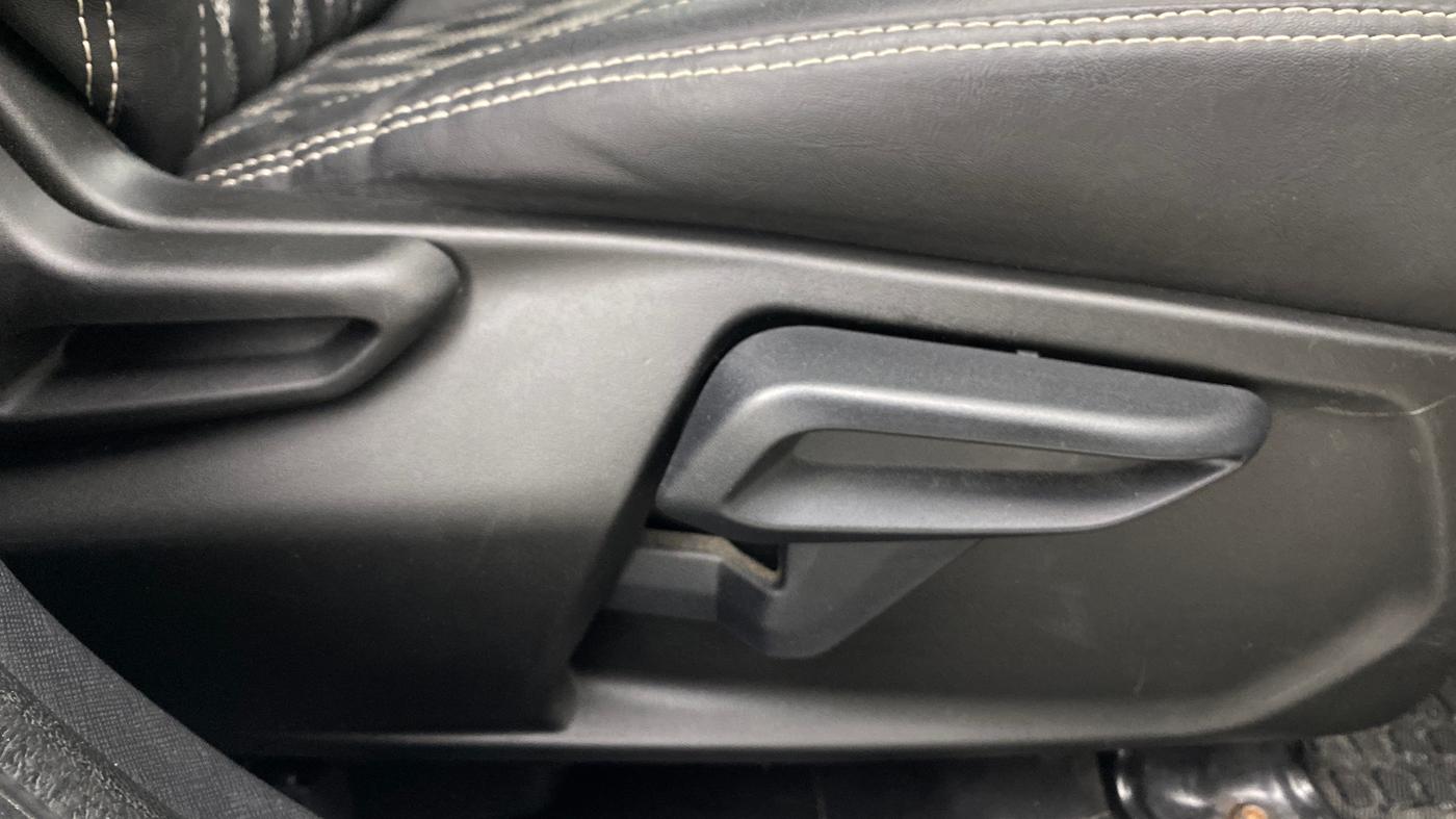 2021 Tata NEXON XZA PLUS PETROL DUAL TONE, Petrol, Automatic, 25,840 km, Driver Side Adjustment Panel