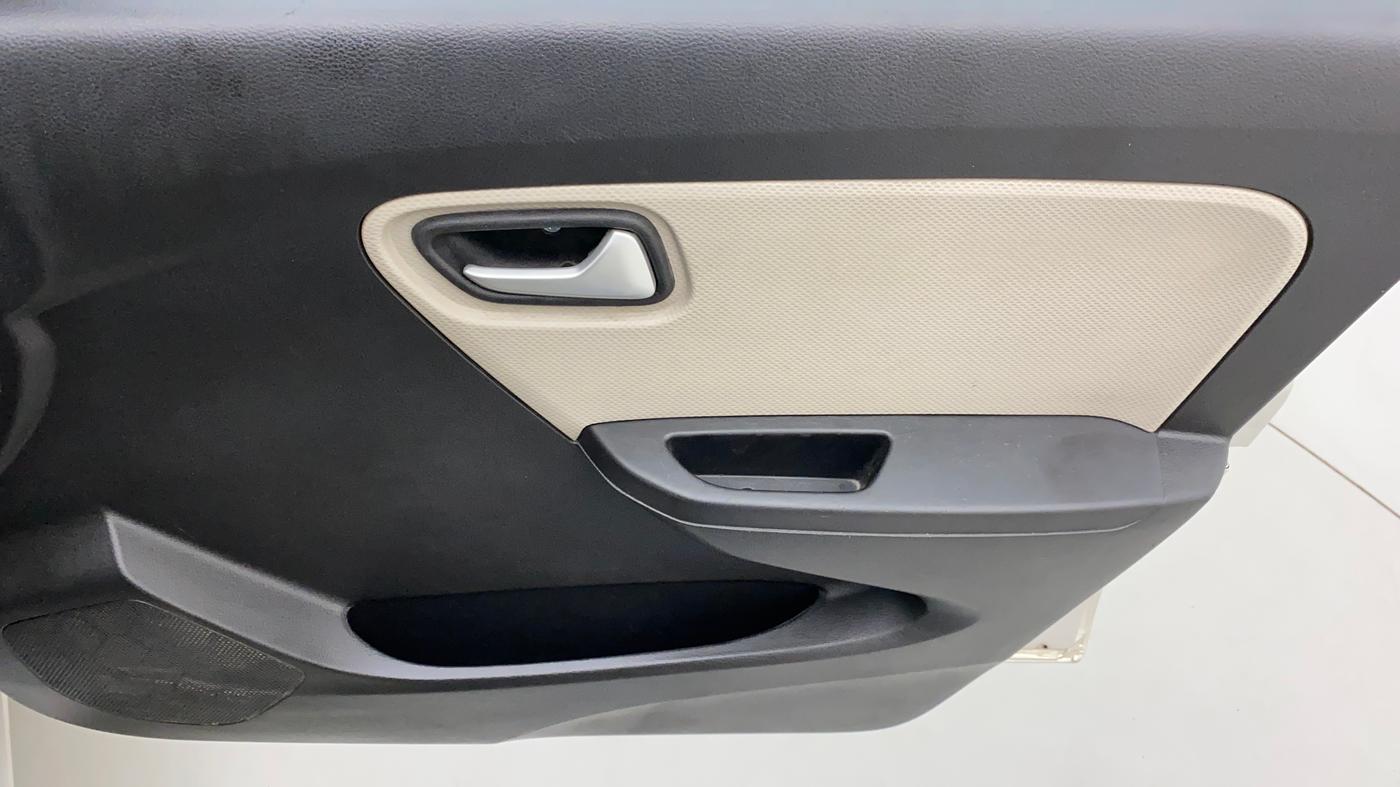 2020 Maruti Alto LXI O, Petrol, Manual, 25,093 km, Driver Side Door Panels Control