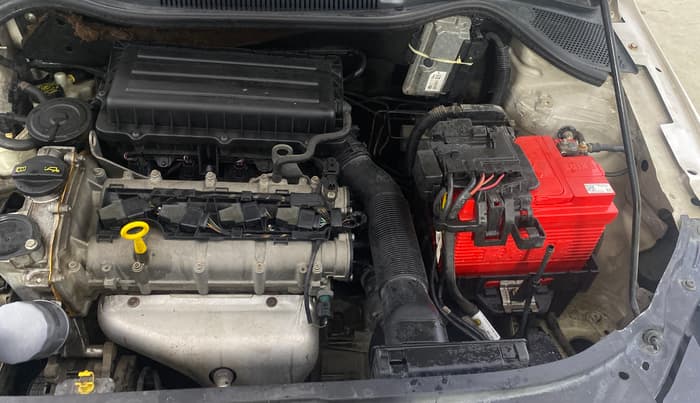 2014 Skoda Rapid AMBITION 1.6 MPI AT PLUS, Petrol, Automatic, 50,835 km, Engine View - Left