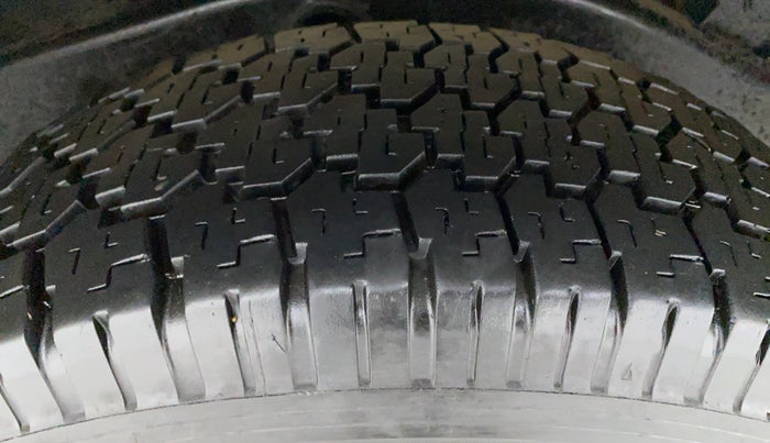 2021 Mahindra Bolero B4, Diesel, Manual, 20,878 km, Right Rear Tyre Tread