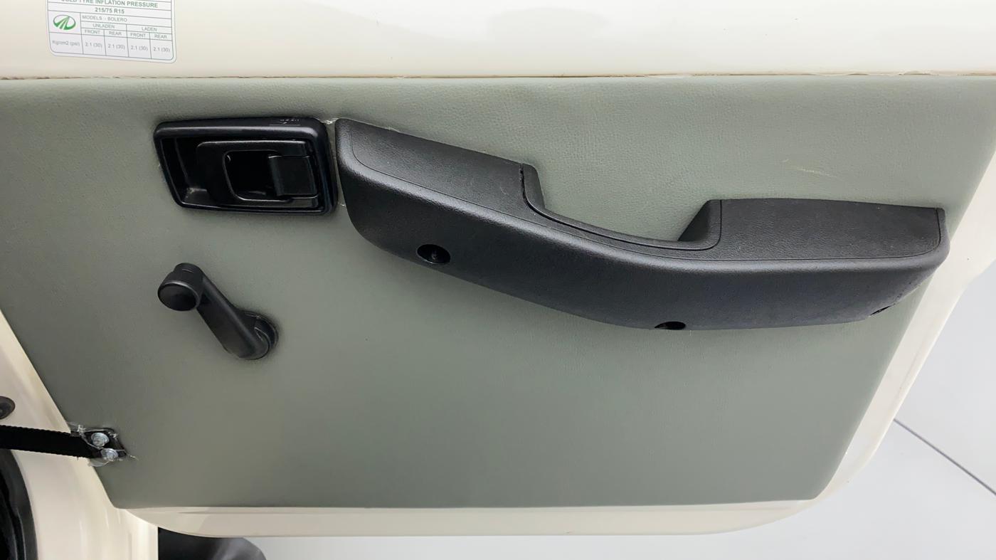 2021 Mahindra Bolero B4, Diesel, Manual, 20,878 km, Driver Side Door Panels Control