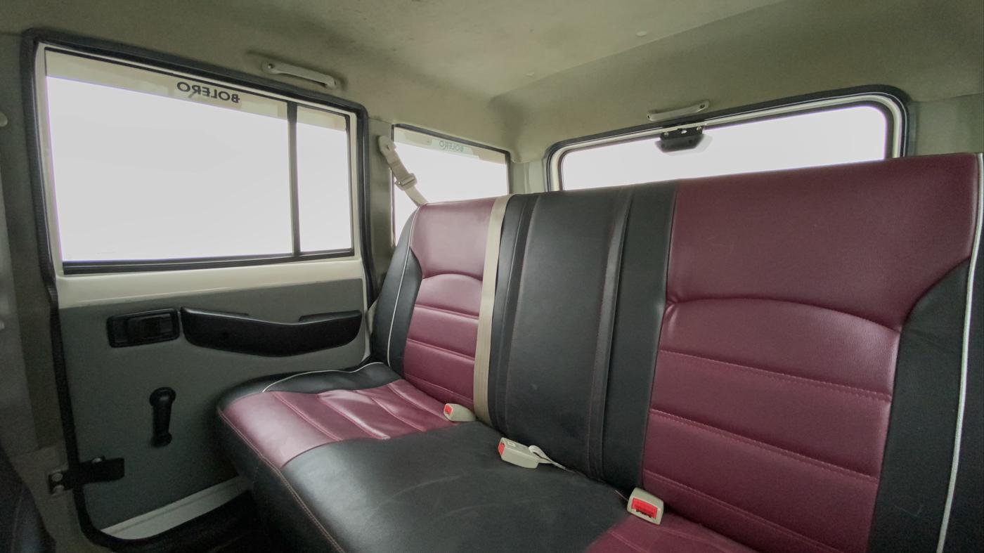 2021 Mahindra Bolero B4, Diesel, Manual, 20,878 km, Right Side Rear Door Cabin