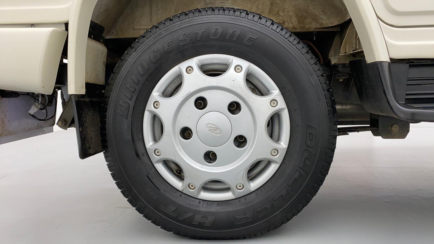 2021 Mahindra Bolero B4, Diesel, Manual, 20,878 km, Right Rear Wheel