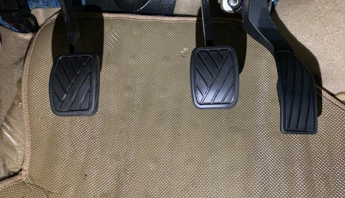 2018 Maruti Ciaz DELTA 1.5 SHVS MT PETROL, Petrol, Manual, 47,262 km, Pedals