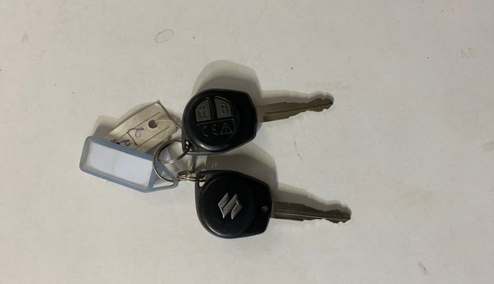 2018 Maruti Ciaz DELTA 1.5 SHVS MT PETROL, Petrol, Manual, 47,262 km, Key Close Up