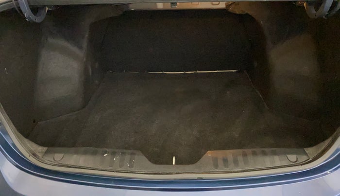 2018 Maruti Ciaz DELTA 1.5 SHVS MT PETROL, Petrol, Manual, 47,262 km, Boot Inside