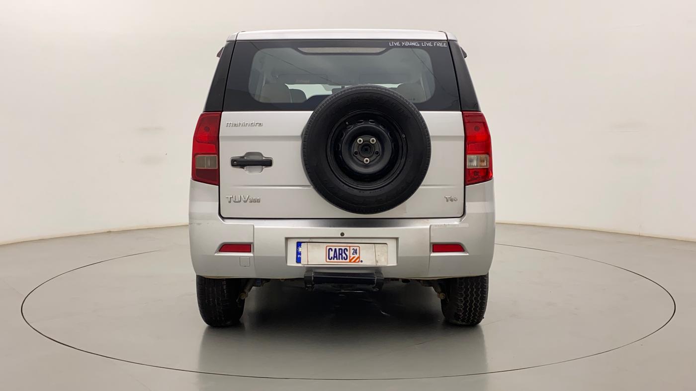 2017 Mahindra TUV300 T4 PLUS, Diesel, Manual, 1,22,137 km, Back/Rear