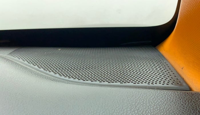 2017 Renault Kwid RXL 1.0 AMT, Petrol, Automatic, 67,811 km, Speaker