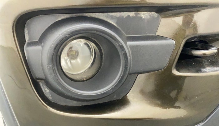 2017 Renault Kwid RXL 1.0 AMT, Petrol, Automatic, 67,811 km, Right fog light - Not working
