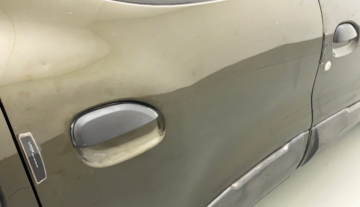 2017 Renault Kwid RXL 1.0 AMT, Petrol, Automatic, 67,811 km, Right rear door - Slightly dented