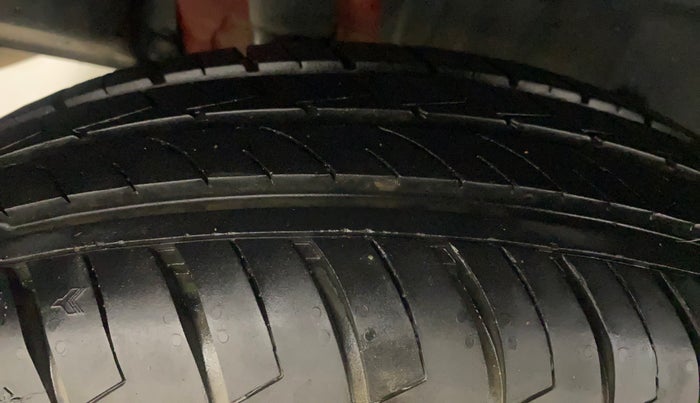 2023 Maruti Swift VXI, Petrol, Manual, 7,493 km, Right Rear Tyre Tread