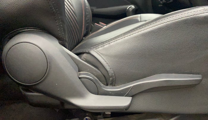 2023 Maruti Swift VXI, Petrol, Manual, 7,493 km, Driver Side Adjustment Panel