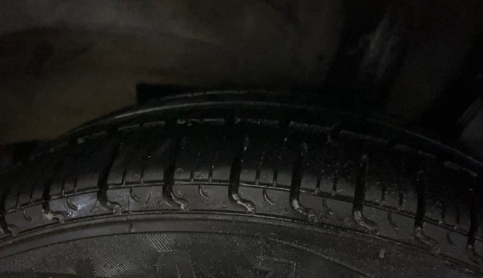 2018 Hyundai Grand i10 MAGNA 1.2 KAPPA VTVT, Petrol, Manual, 42,228 km, Left Rear Tyre Tread
