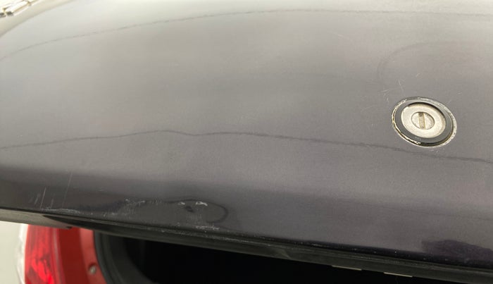 2015 Maruti Swift VXI, Petrol, Manual, 59,990 km, Dicky (Boot door) - Slightly dented