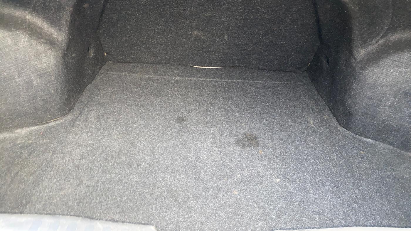 2014 Maruti Ciaz ZXI, Petrol, Manual, 65,830 km, Boot Inside