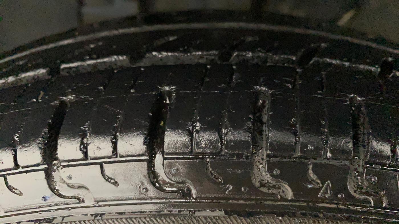 2018 Renault Kwid CLIMBER 1.0 AMT, Petrol, Automatic, 37,113 km, Left Front Tyre Tread