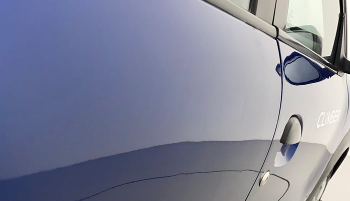 2018 Renault Kwid CLIMBER 1.0 AMT, Petrol, Automatic, 37,113 km, Right rear door - Slightly dented