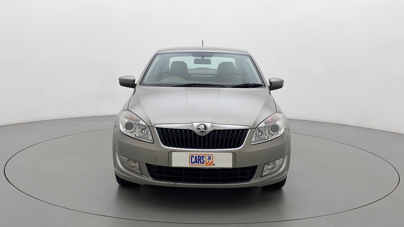 2015 Skoda Rapid 1.5 TDI CR ELEGANCE, Diesel, Manual, 1,10,999 km, Front