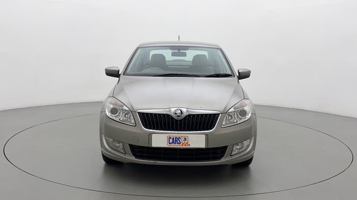 2015 Skoda Rapid 1.5 TDI CR ELEGANCE, Diesel, Manual, 1,10,999 km, Front